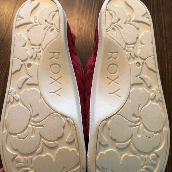 Red shoes - Picture 3 of 3